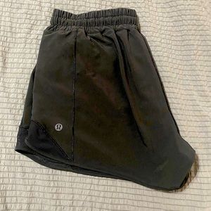 Lululemon Hotty Hot 4” Shorts